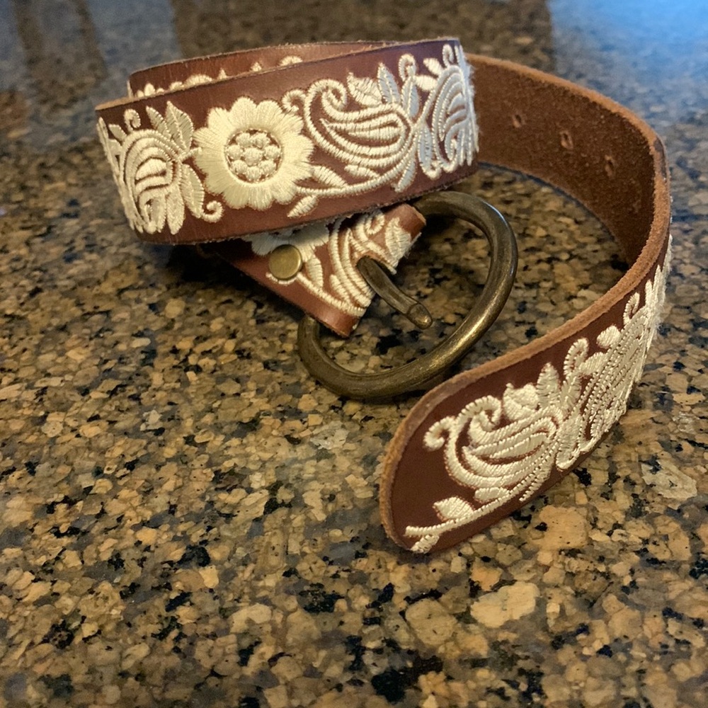 35” to 1st hole chestnut brown with white